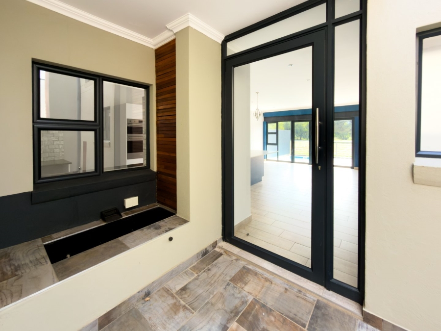 3 Bedroom Property for Sale in The Islands Estates North West